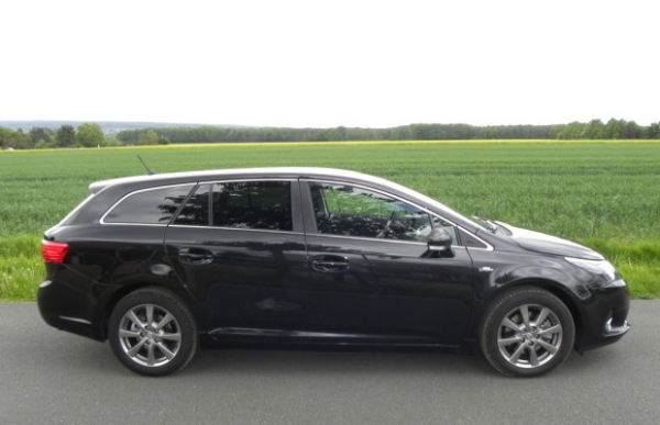 TOYOTA  Avensis  2.2  D-CAT  130 KW /177 PS  Chiptuning Leistungskit mit TÜV